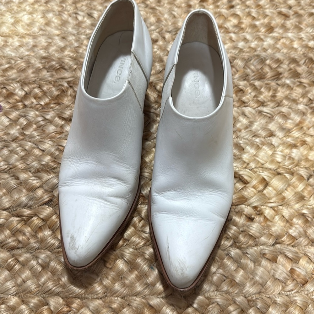 Vince White Booties Sz 8.5